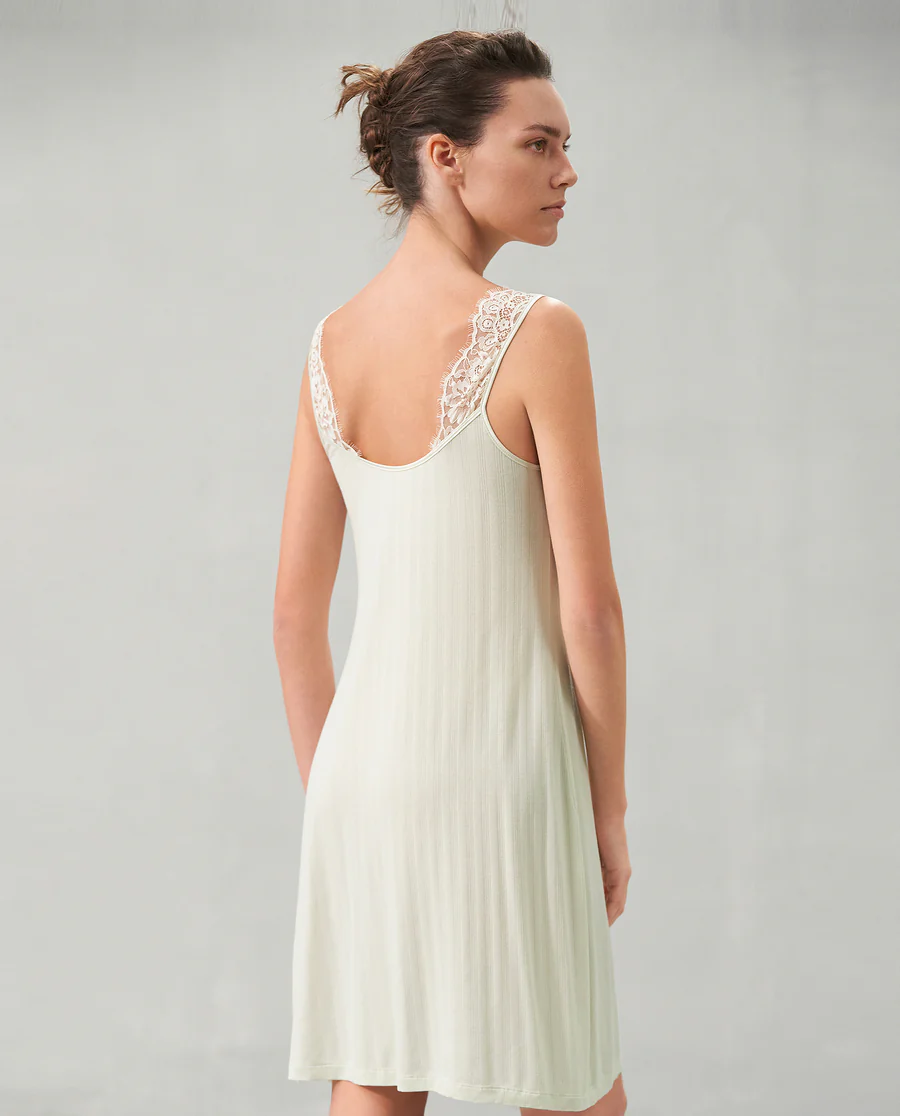 Aimer Lace Wide Shoulder Short Nightgown - Image 4